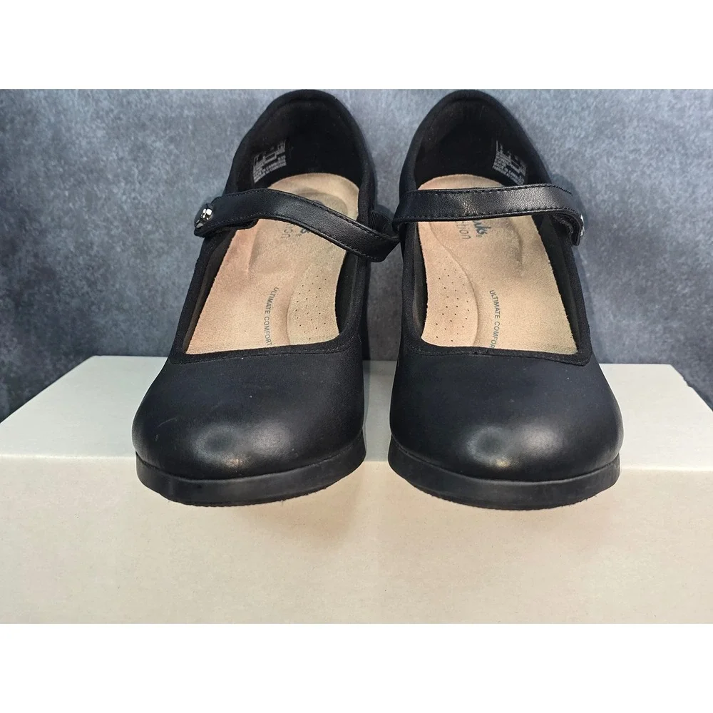 EUC Clarks Bayla Lily Mary Jane Pump Black Leather Block Heel Womens 7.5